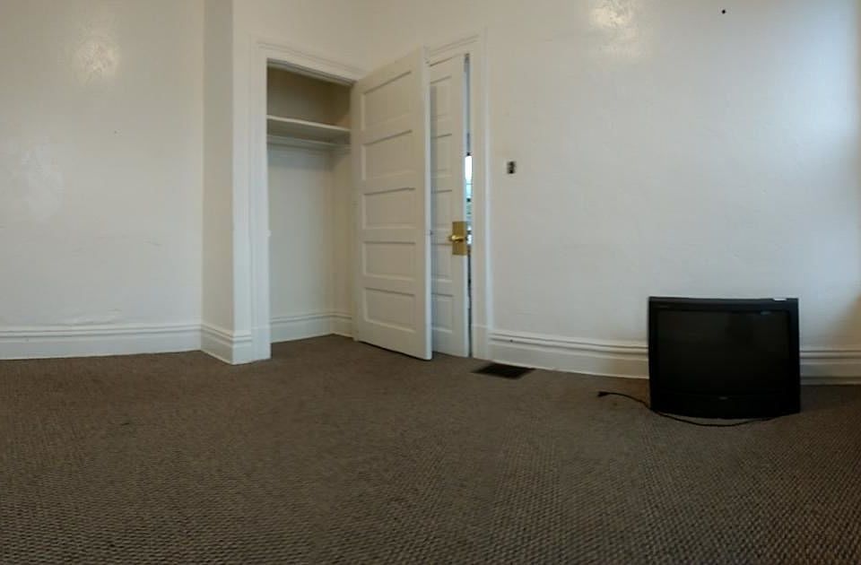 Tanya Koul Strausbaugh - s_trenton_bedroom_1