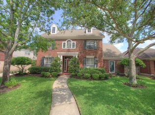 16015 Garden Hill Ln, Houston, TX 77095