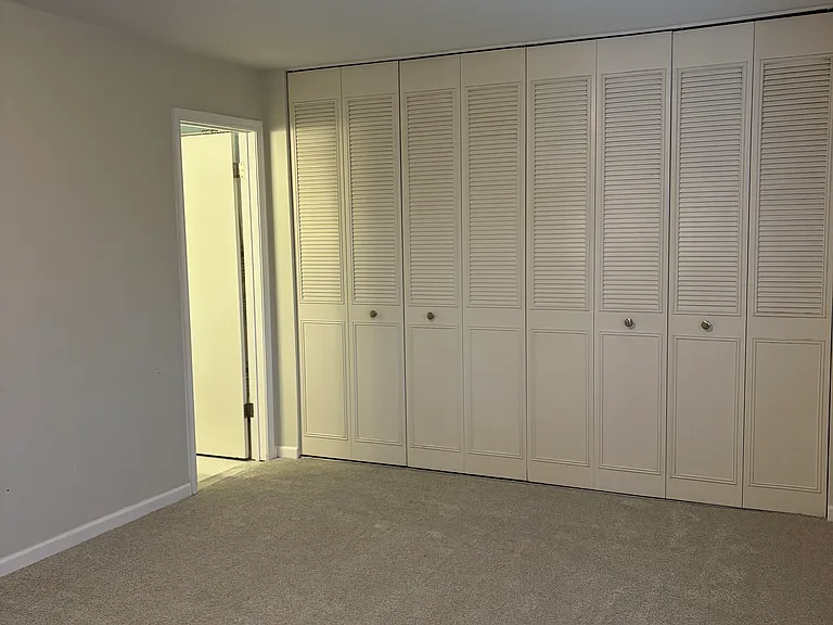 711 E Falcon Dr #201 — Photo 18