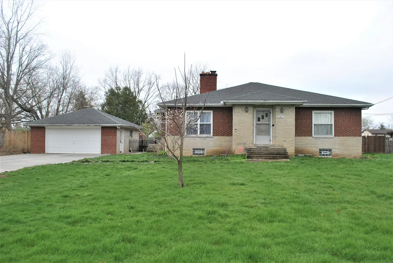1860 E Cooke Rd photo 1