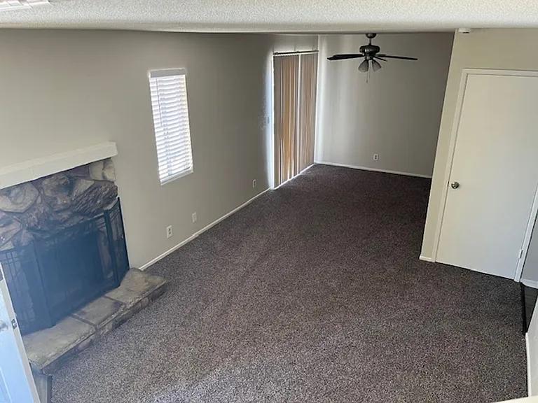 2600 Chandler Ct #31 — Photo 3