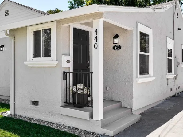 440 E A Street, Dixon, CA 95620