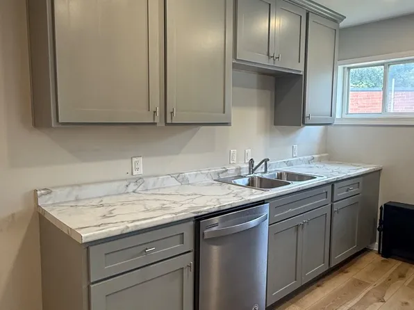 1133 Avenue D APT 302, Fort Madison, IA 52627