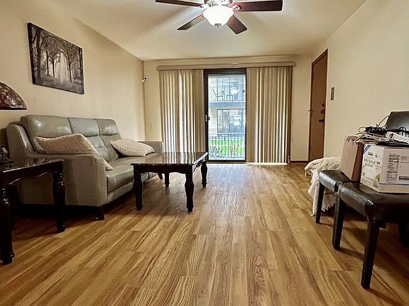 4th image of 6553 N Harlem Ave APT 1E