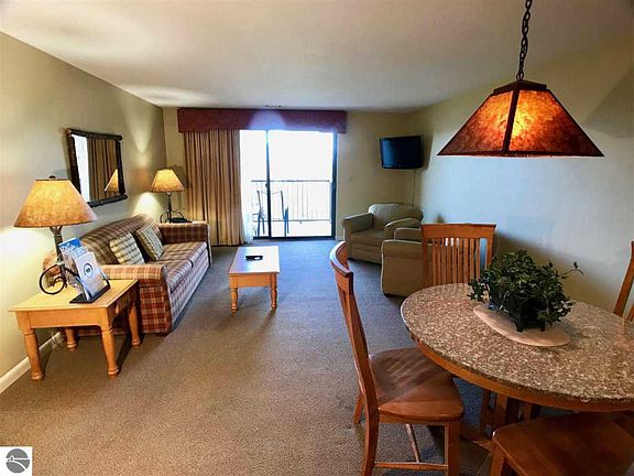 5th image of 5055 Valleyway Dr #19
