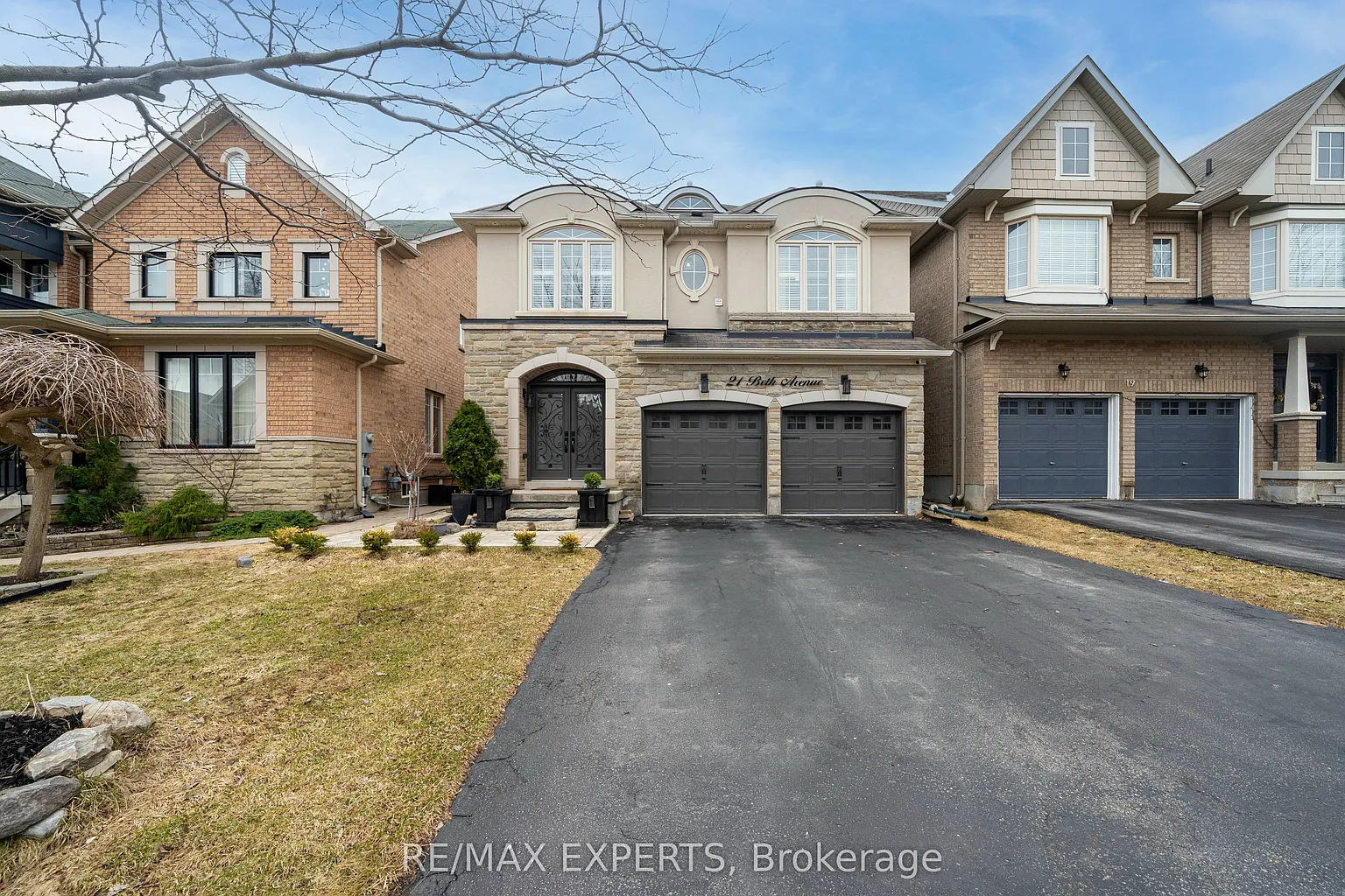 21 Beth Ave photo 1
