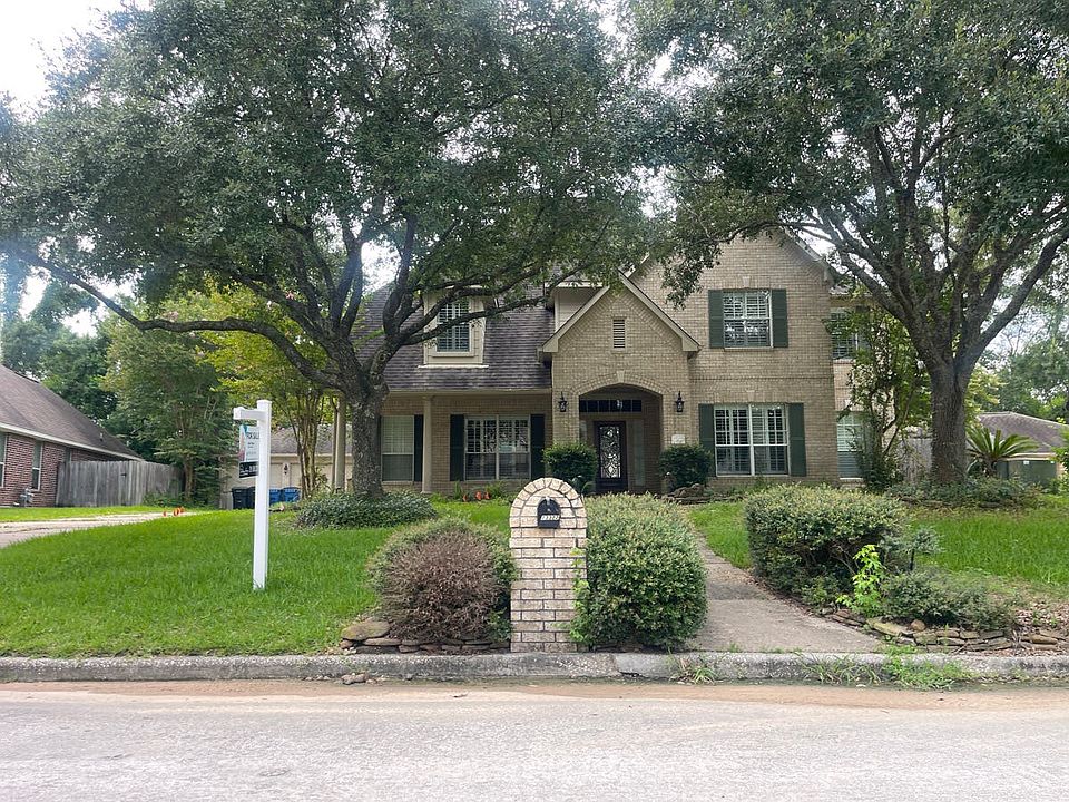 1st image of 13322 Castlecombe Dr