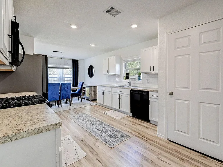 1702 Campos Ct — Photo 17