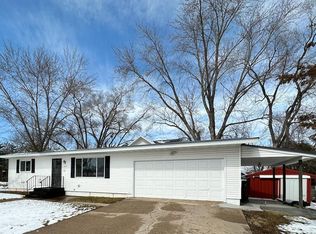 373 Monroe St S, Prescott, WI 54021