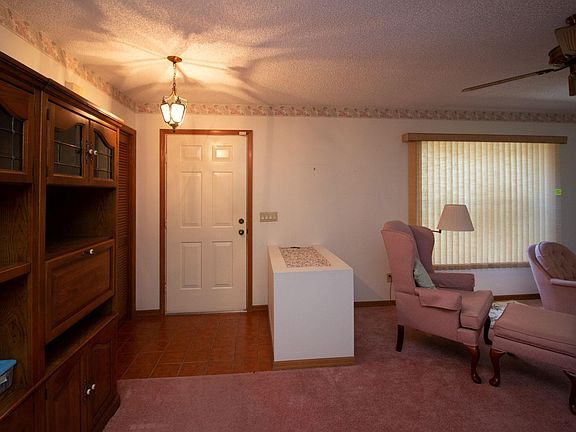4th image of 9480 N Country Club Way
