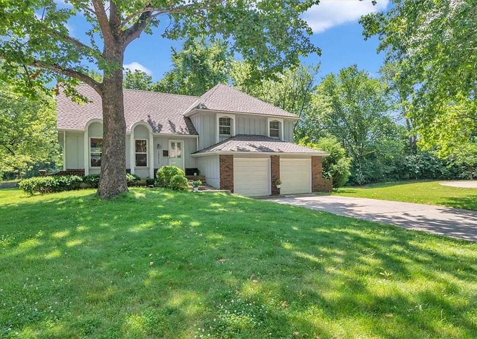 10515 Meadow Ln, Leawood, KS 66206 | MLS #2440454 | Zillow