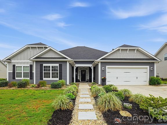 3rd image of 11756 Glenwood Dr