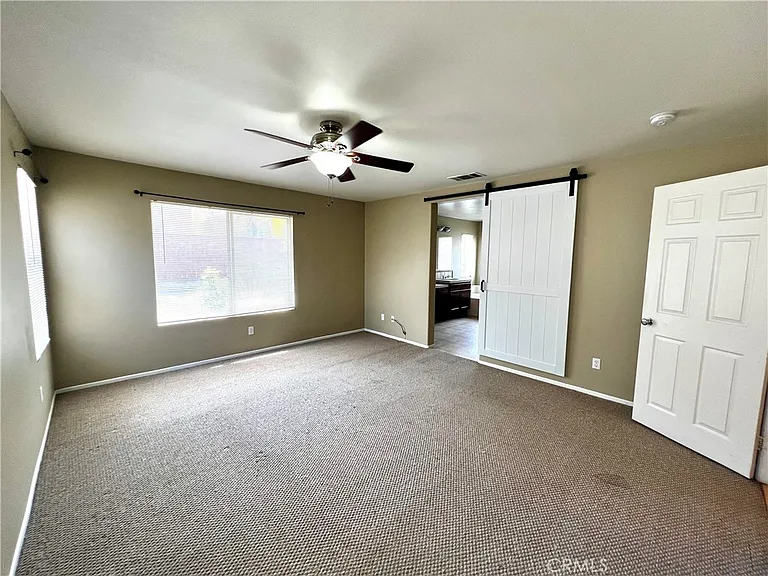 42180 Calabria Dr — Photo 15