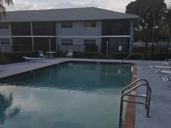 905 Southridge Rd APT 202D, Delray Beach, FL 33444