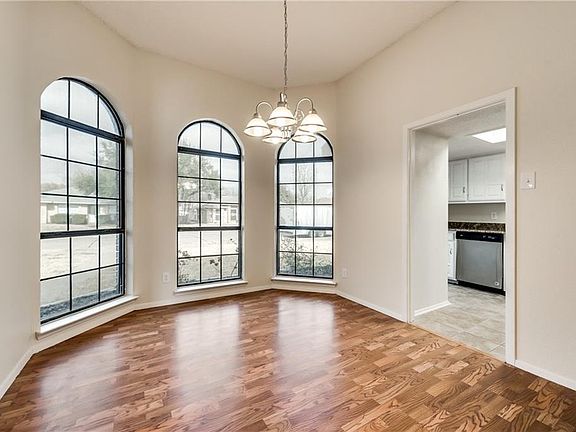5th image of 3506 Christopher Dr
