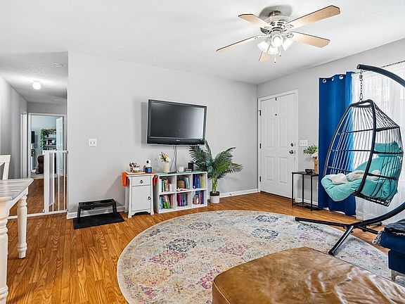 5th image of 4650 Maple Shade Cir