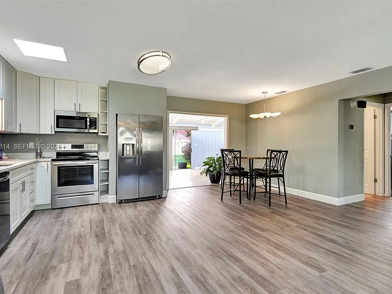 781 Little Pine Dr — Photo 8