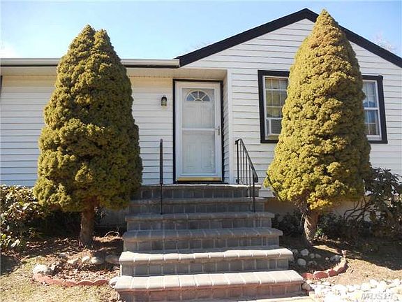 2nd image of 206 Union Ave