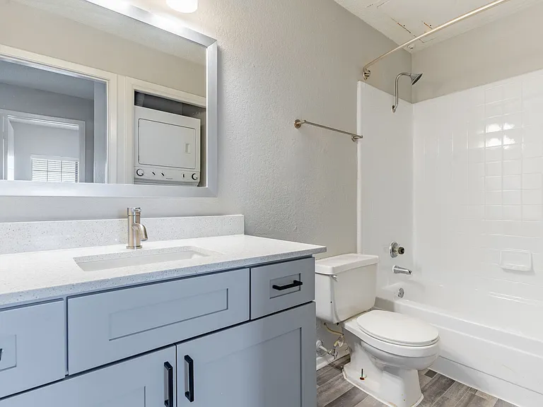 Ronan Apartment Homes — Photo 71