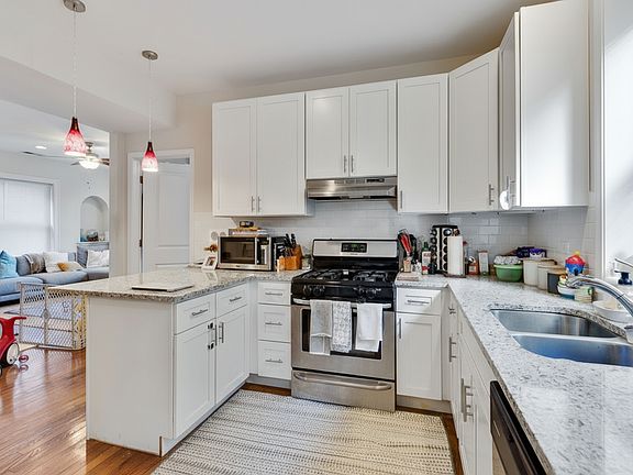 2nd image of 1818 W Leland Ave #3