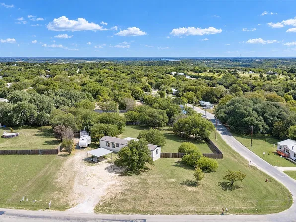 4113 Goliad Dr, Granbury, TX 76048