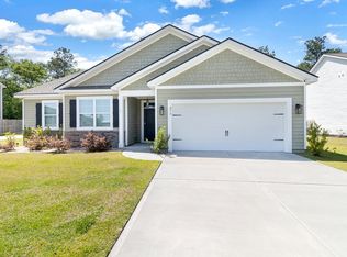216 Sugar Pine Dr, Richmond Hill, GA 31324