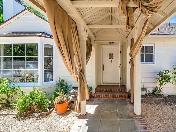5th image of 5923 Corbin Ave