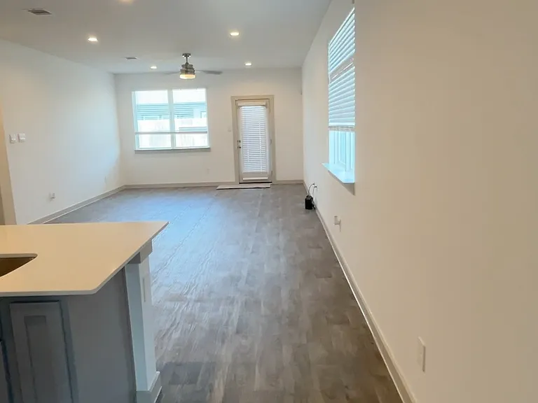 12807 Southborough Ln — Photo 1