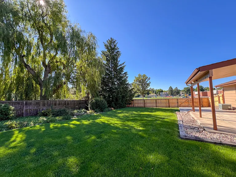 3254 Fernwood Ln — Photo 3