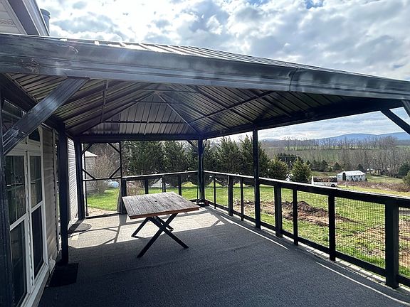 3rd image of 153 Pine Glade Rd