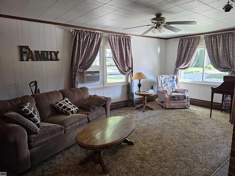3004 Maplewood Dr — Photo 12