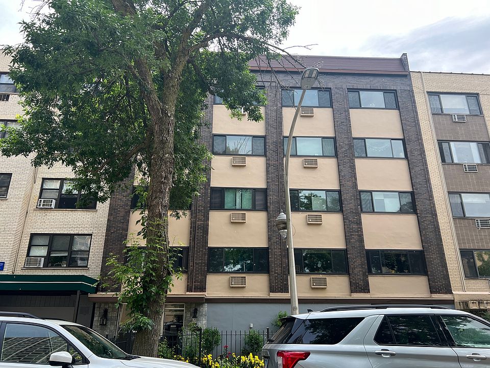 1st image of 561 W Stratford Pl APT 2C