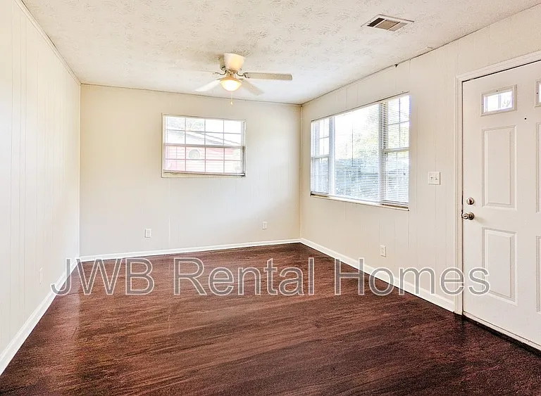 7188 Koleda Dr — Photo 6