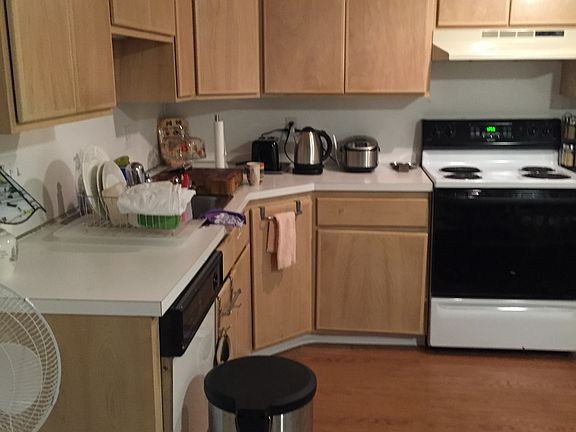 HUGE kitchens with updated flooring