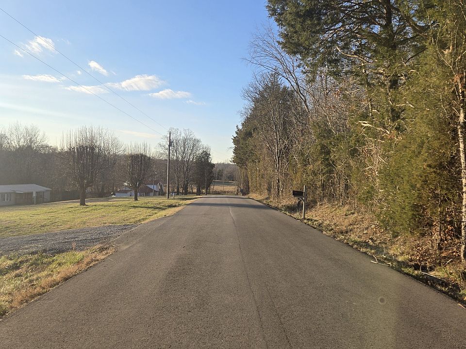 2nd image of 256 Buck Perry Rd