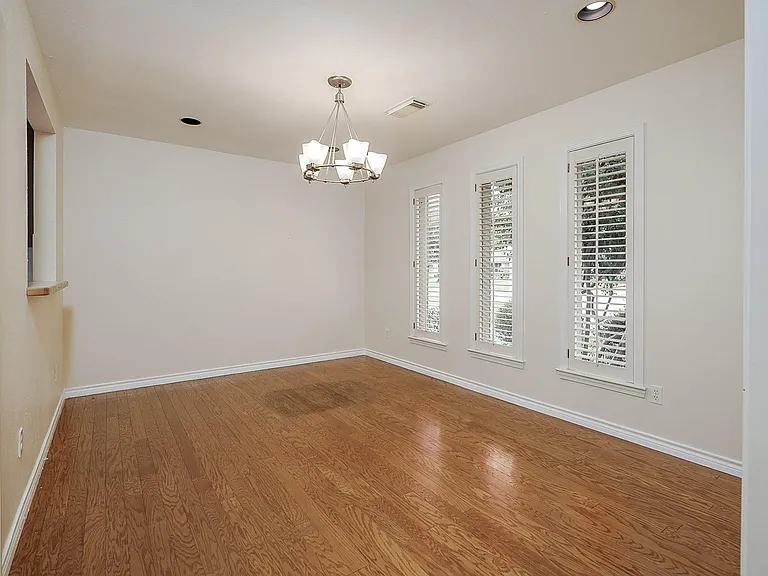 10631 Del Monte Dr — Photo 16