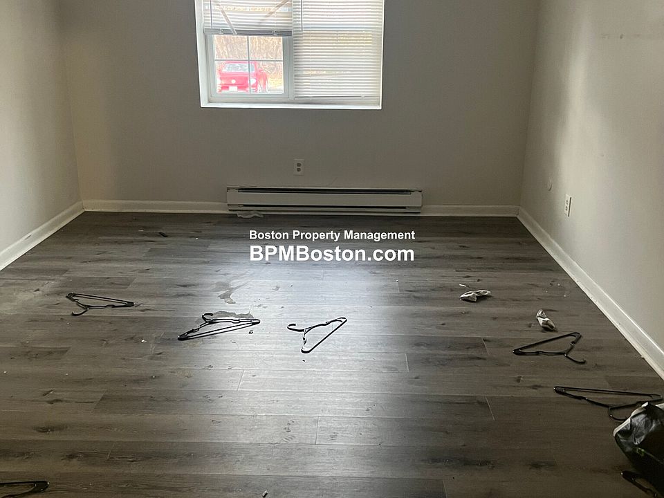 1st image of 55 Elmwood Park #10