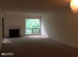 10242 Iron Mill Rd, North Chesterfield, VA 23235