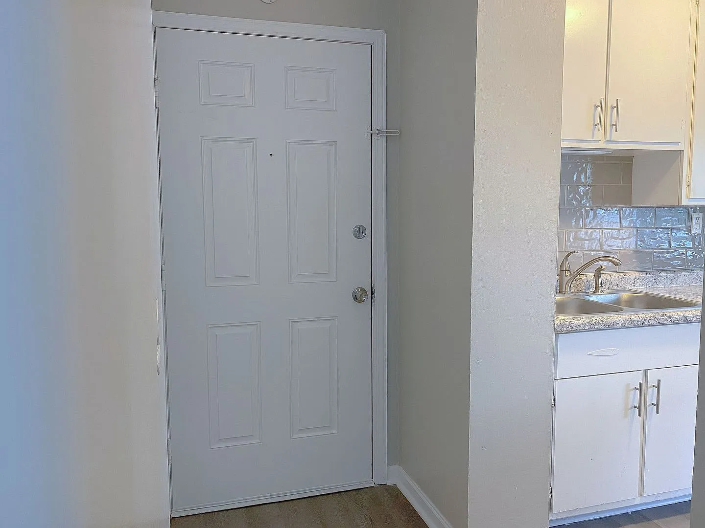 Washington Square Apartment — Photo 2