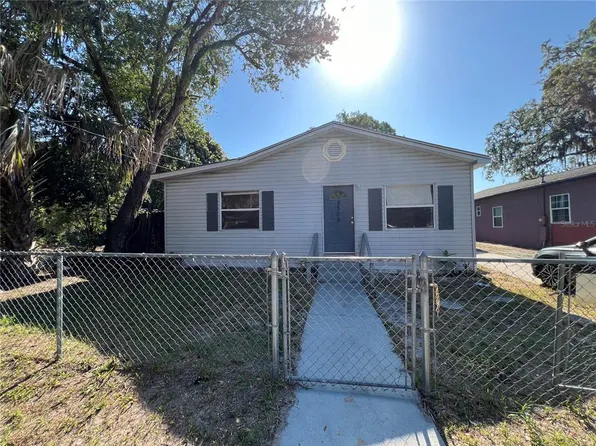 8305 N Brooks St, Tampa, FL 33604