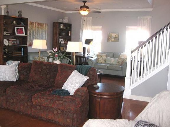 4th image of 111 Harber Ln