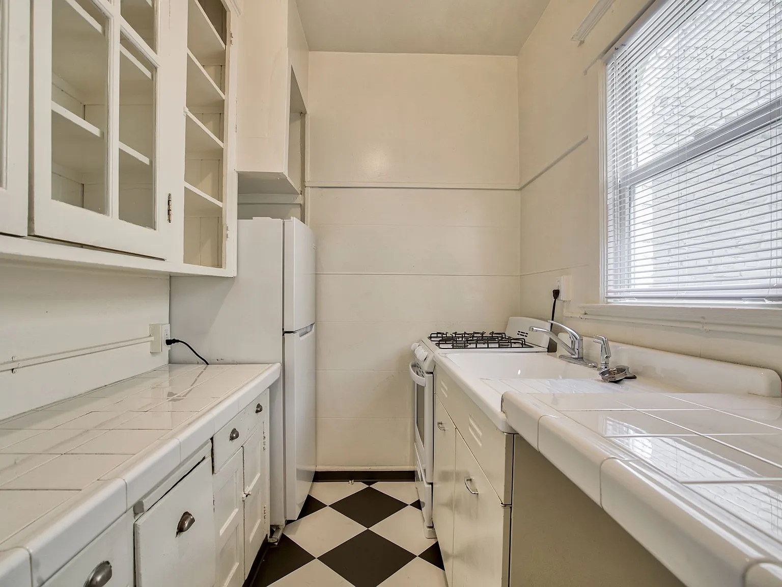 Teasdale Apartments — Photo 4