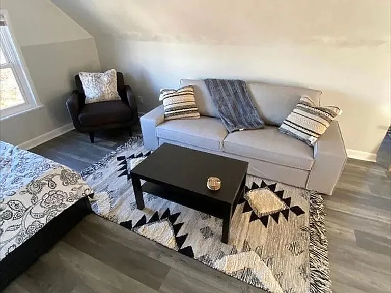 2033 Maple Ave #4 — Photo 7