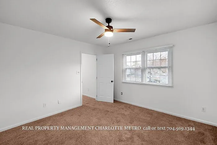 9451 Kings Falls Dr — Photo 28