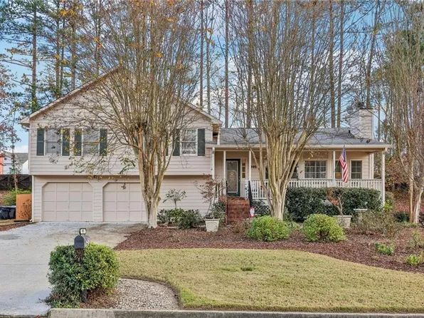 995 Garner Spring Ln, Buford, GA 30518