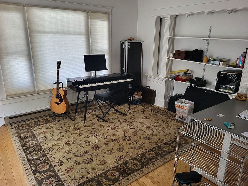 Living/bedroom