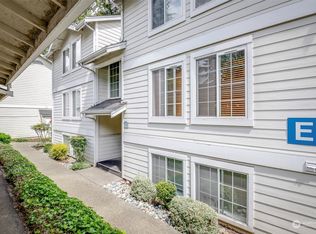 3800 NE Sunset Blvd APT E102, Renton, WA 98056