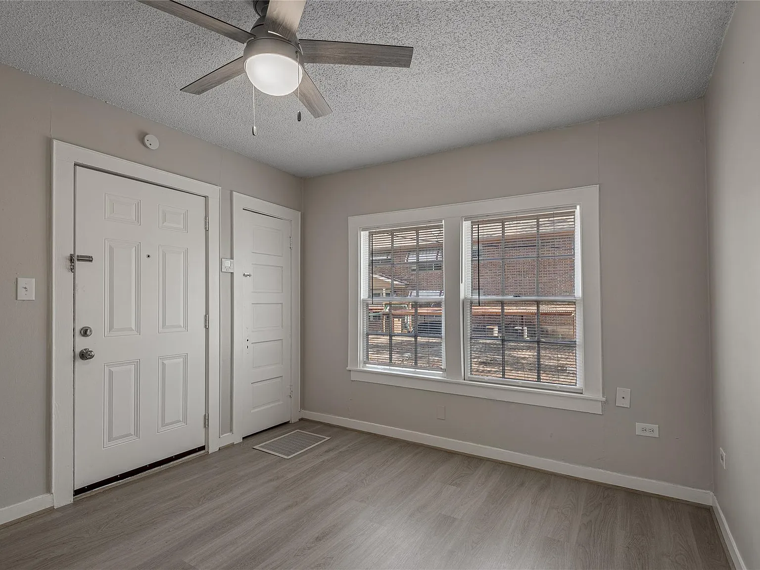1 bed, 1.0 bath, 495 sqft, $699 — Photo 2