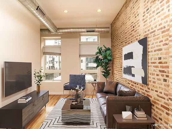 2nd image of 683 N Milwaukee Ave #206