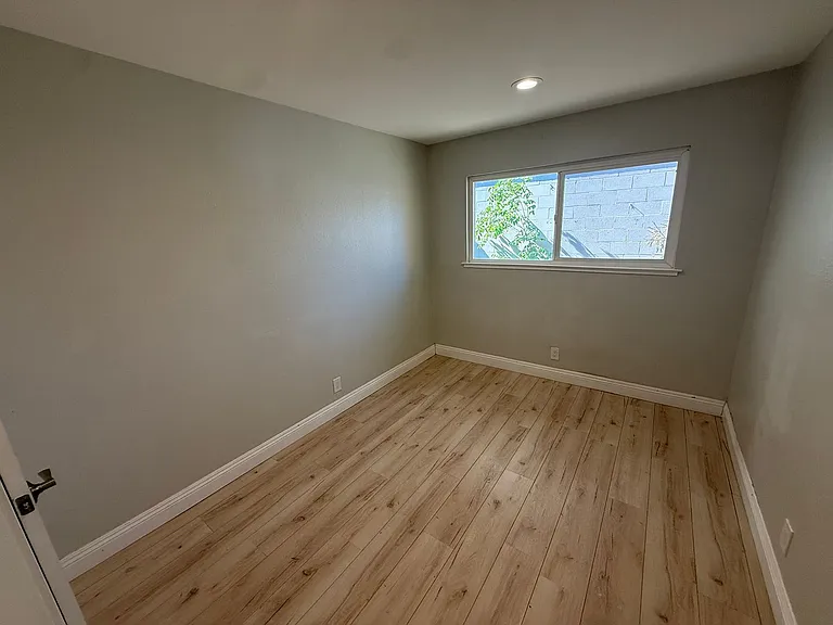1631 Frisbie Ct #3 — Photo 7
